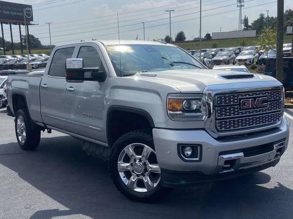 GMC SIERRA HD 2019 1GT12SEY2KF104420 image GMC SIERRA HD 2019 1GT12SEY2KF104420 image